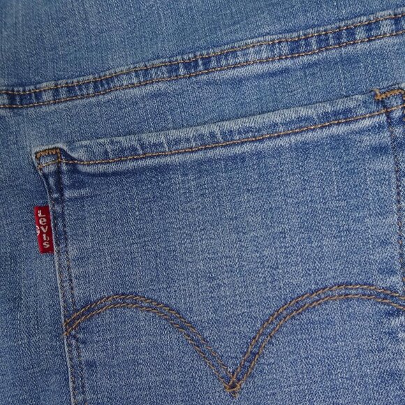 Levi's Bermuda Shorts Women's Plus Size 24W Blue Denim Stretch Rolled Cuff - Picture 5 of 11